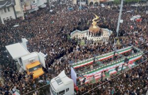 LUTO Y DOLOR EN IRÁN: DESPIDEN A 165 NIÑAS TRAS ATAQUE A ESCUELA INFANTIL