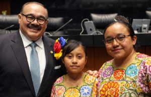 Jorge Carlos Ramírez Marín destaca voz de niña maya y llama a que las leyes transformen vidas en Yucatán