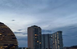 Tragedia en Puerto Cancún: adolescente de 14 años pierde la vida tras caída desde un edificio residencial