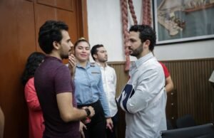 Milo Barrera se reúne con jóvenes emprendedores para impulsar la innovación y el talento en Yucatán