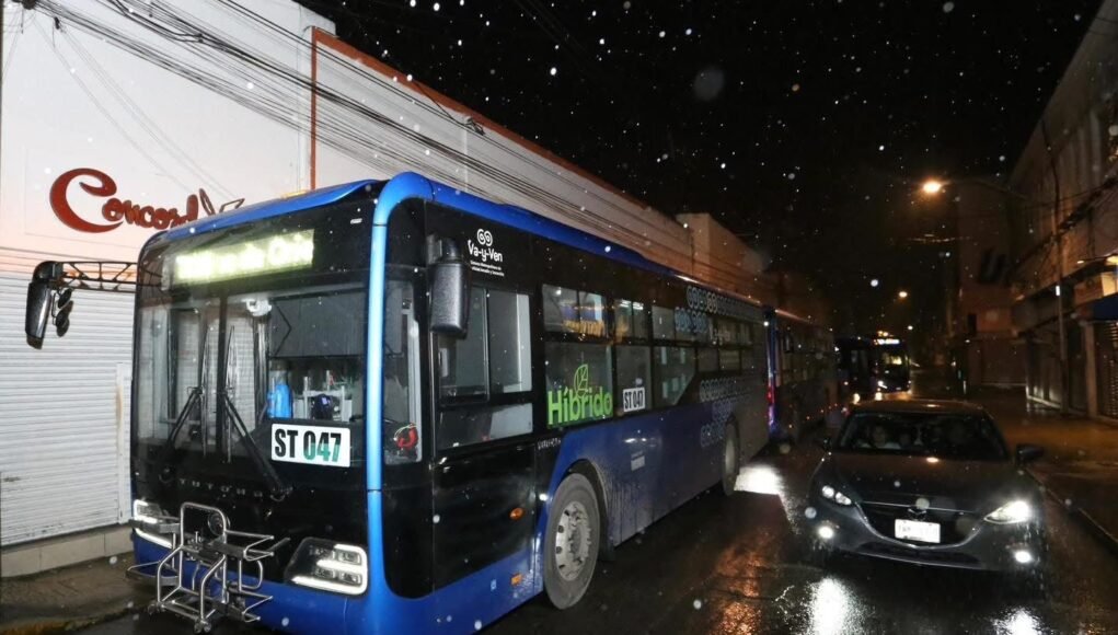 Implementan medidas especiales para mantener el transporte público operativo durante el temporal en Yucatán