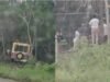 Camión con turistas sufre aparatoso accidente en la carretera Tulum-Playa del Carmen