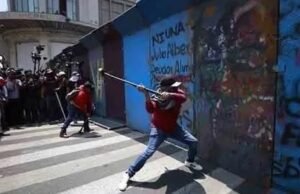 Blindan el Zócalo ante protestas de la CNTE previo al arranque del Mundial