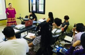 Sedeculta fortalece el talento audiovisual juvenil con taller impartido por cineasta yucateca