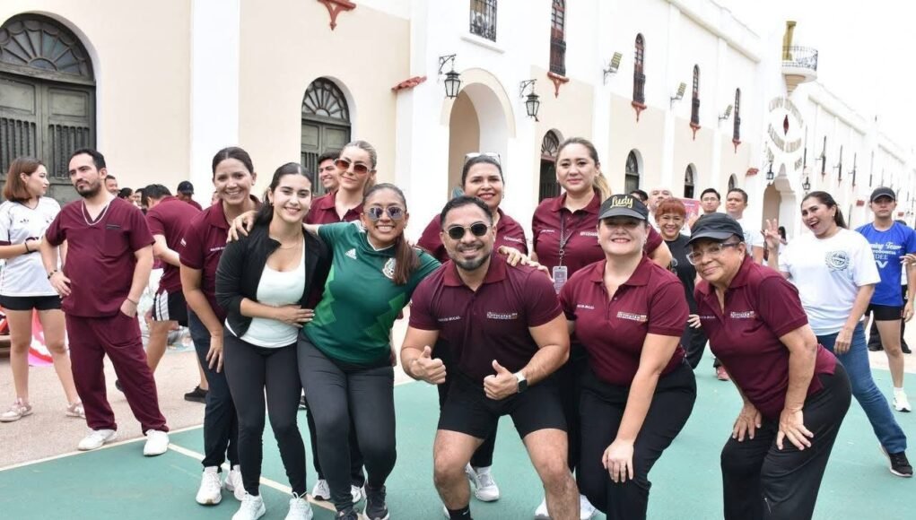 Impulsan hábitos saludables y prevención durante jornada de salud en Mérida