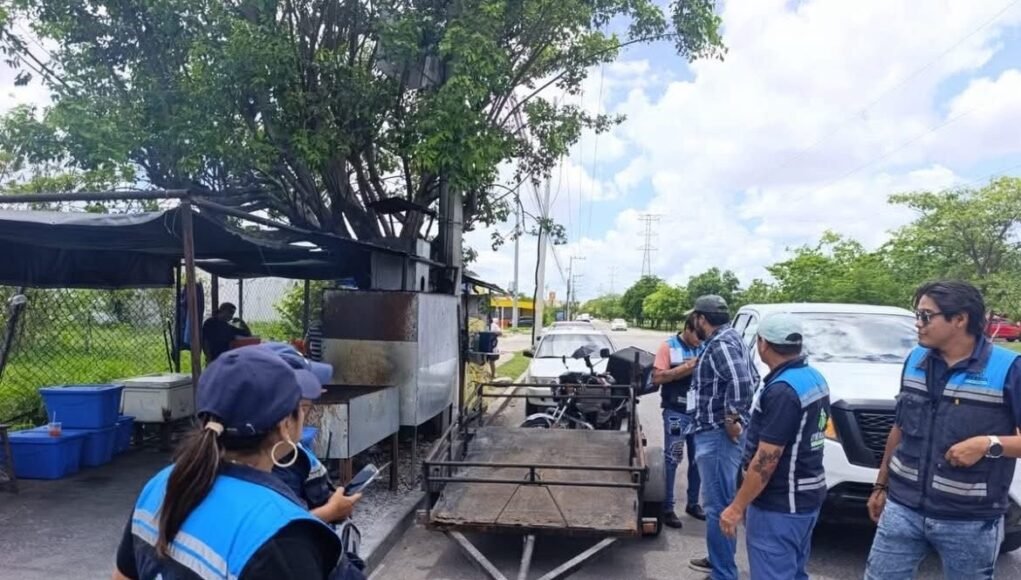 Ayuntamiento de Mérida intensifica operativos y retira más de 100 puestos irregulares