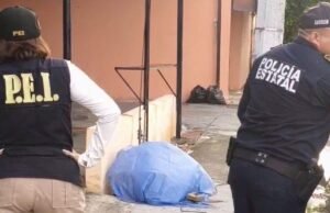 Transeúnte fallece repentinamente en el norte de Mérida; investigan causas del deceso