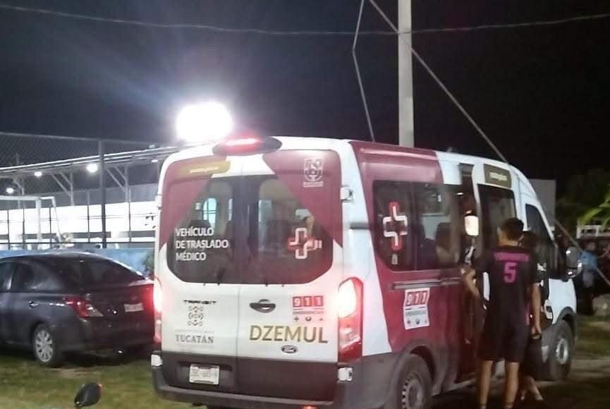 Cuestionan uso de unidad médica municipal para traslado de futbolistas en Dzemul