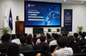 UADY abre espacio de reflexión sobre innovación, inteligencia artificial y transformación empresarial