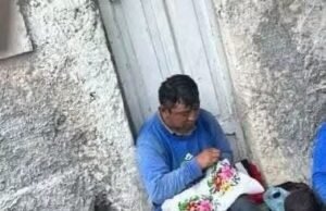 De limpiar parques a preservar tradiciones: trabajador del Ayuntamiento de Mérida conquista las redes con su bordado