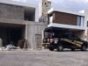 Fletero exhibe en redes presunto conflicto por pago de servicio de entrega en Mérida