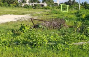 Vecinos de Telchac Puerto denuncian abandono de campo deportivo y reclaman cumplimiento de promesas