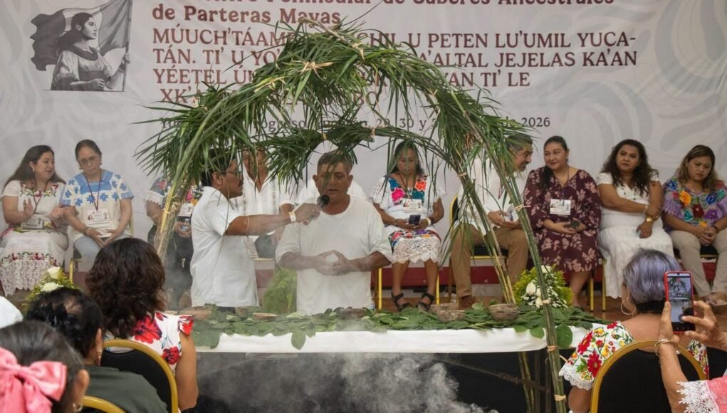 Impulsan la preservación de la partería maya con encuentro regional en Yucatán
