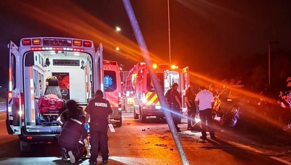 Aparatoso accidente en la Mérida–Progreso deja cinco lesionados, entre ellos una menor de edad