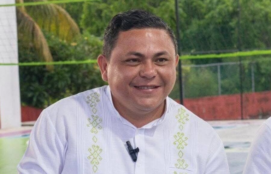 Denuncian que alcalde de Espita habría convertido campo de béisbol en espacio para su caballo