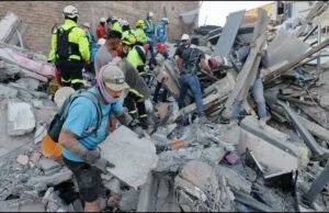 Colombia guarda luto tras terremoto de 7.4 que deja cerca de 240 muertos