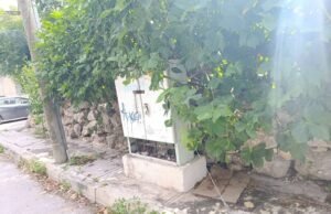 Registros telefónicos deteriorados representan riesgo para peatones en calles de Yucatán