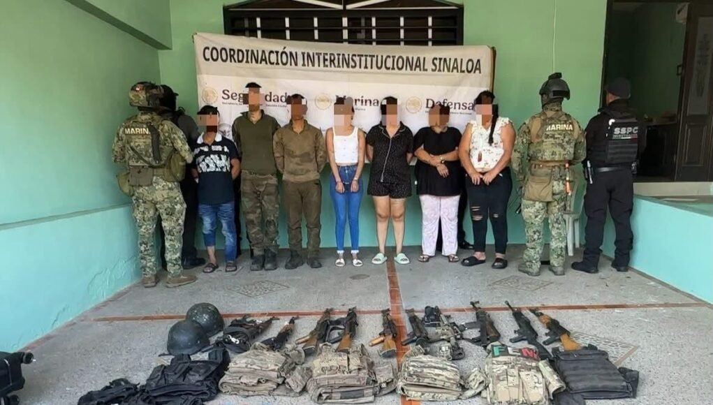 Operativo en Badiraguato deja ocho detenidos y asegura arsenal de alto poder