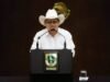 Wilmer Monforte reprende a Osado Osante por forcejeo con personal de seguridad del Congreso