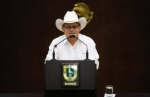 Wilmer Monforte reprende a Osado Osante por forcejeo con personal de seguridad del Congreso