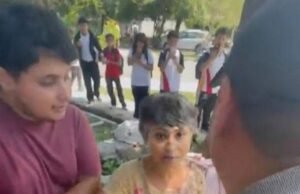 Adulta mayor termina en confrontación con alumna de secundaria en Pensiones