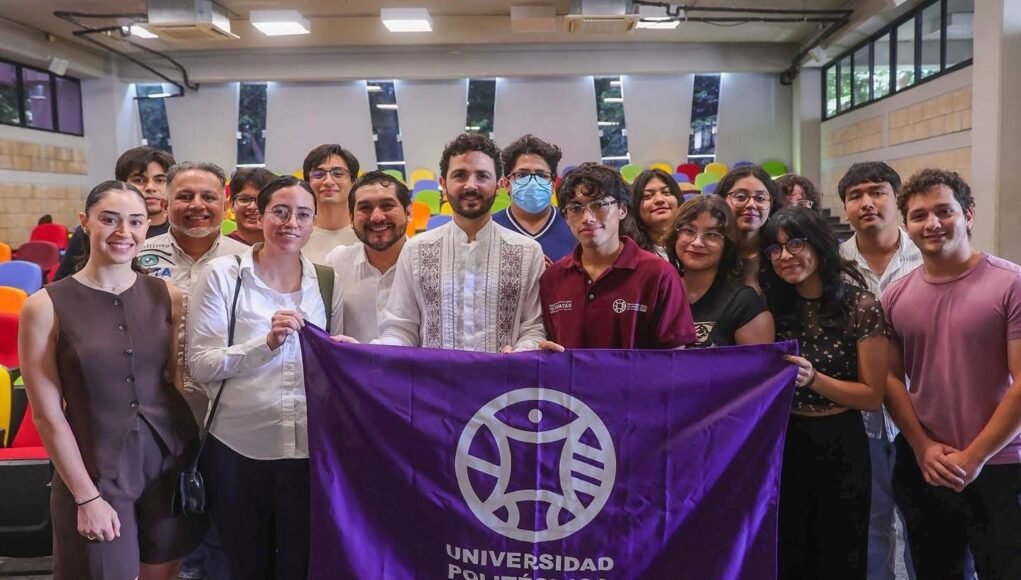 Milo Barrera impulsa a jóvenes yucatecos a prepararse para las industrias del futuro