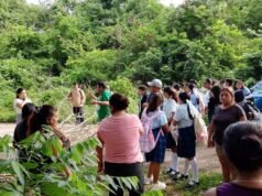 Habitantes de Tiholop cierran carretera por fallas de la CFE