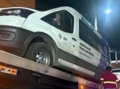 Denuncian falta de mantenimiento a vehículos médicos en Dzilam González; unidad termina en el Palacio Municipal