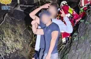 Rescatan a nueve jóvenes que se perdieron en una zona de barrancas en Chapultepec
