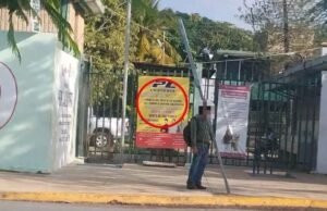 Denuncian presunta restricción de acceso a clases en el Conalep 1 de Mérida por uniforme comprado en otro establecimiento