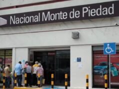 Tras un año de huelga, el Monte de Piedad reabre y recibe a decenas de clientes en Mérida