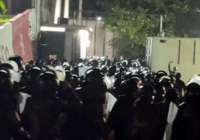 Despliegan operativo masivo en el Cereso de Mérida; hallan celulares, cannabis y objetos punzocortantes