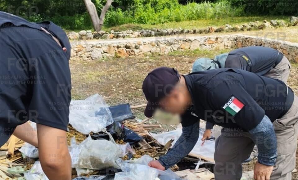 FGR destruye casi 24 kilos de narcóticos y más de 8 mil objetos relacionados con delitos en Yucatán