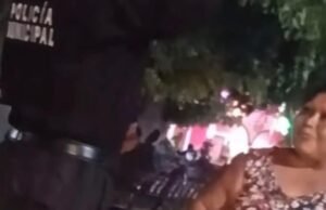 SEPARAN A POLICÍA DE UMÁN TRAS DENUNCIA POR IMPEDIR A JOVEN CON DISCAPACIDAD USAR JUEGOS PÚBLICOS