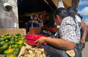 Aromas de finados en el Lucas de Gálvez, ya invaden los mercados de la ciudad
