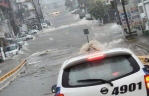 Huracán Simón golpea Acapulco con inundaciones y deslaves; Ejército despliega operativo de emergencia